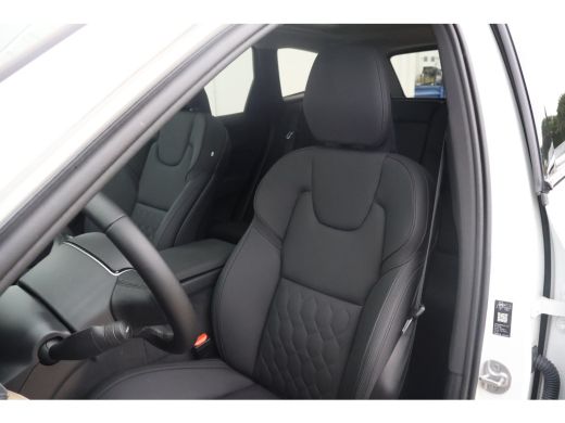 Volvo  XC60 T6 Ultra Dark | Luchtvering | Trekhaak | Pano | HUD| ActivLease financial lease