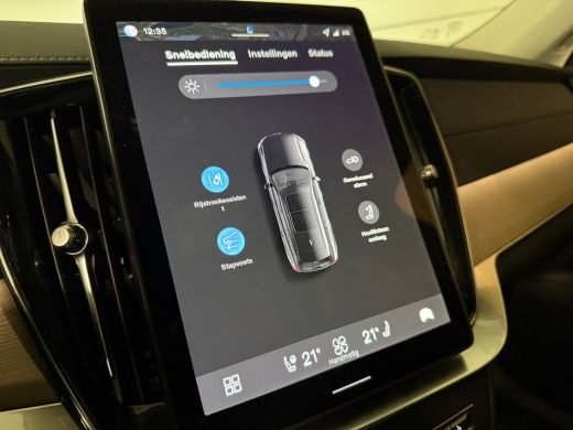 Volvo  XC90 T8 AWD Recharge Ultra Dark | Luchtvering | Trekhaak | 360 Camera | Head-Up Display | Harman Kardo... ActivLease financial lease