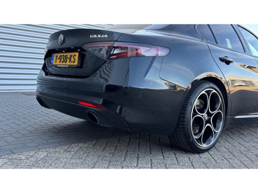 Alfa Romeo Giulia 2.0 TURBO 280PK AWD SPRINT NAVI / LEDER / FULL-LED / KEYLESS / 19" LMV / CAMERA / ADAPT. CRUISE /... ActivLease financial lease