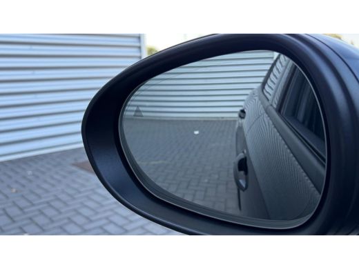 Alfa Romeo Giulia 2.0 TURBO 280PK AWD SPRINT NAVI / LEDER / FULL-LED / KEYLESS / 19" LMV / CAMERA / ADAPT. CRUISE /... ActivLease financial lease
