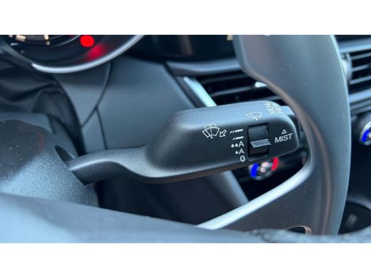 Alfa Romeo Giulia 2.0 TURBO 280PK AWD SPRINT NAVI / LEDER / FULL-LED / KEYLESS / 19" LMV / CAMERA / ADAPT. CRUISE /... ActivLease financial lease