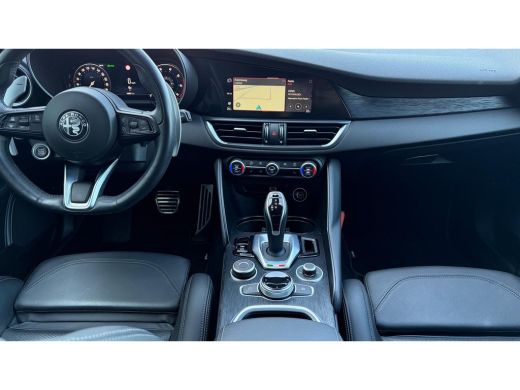 Alfa Romeo Giulia 2.0 TURBO 280PK AWD SPRINT NAVI / LEDER / FULL-LED / KEYLESS / 19" LMV / CAMERA / ADAPT. CRUISE /... ActivLease financial lease