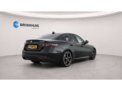 Alfa Romeo Giulia 2.0 TURBO 280PK AWD SPRINT NAVI / LEDER / FULL-LED / KEYLESS / 19" LMV / CAMERA / ADAPT. CRUISE /... ActivLease financial lease