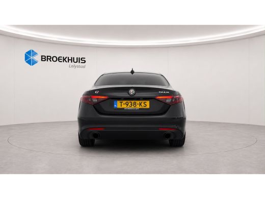 Alfa Romeo Giulia 2.0 TURBO 280PK AWD SPRINT NAVI / LEDER / FULL-LED / KEYLESS / 19" LMV / CAMERA / ADAPT. CRUISE /... ActivLease financial lease