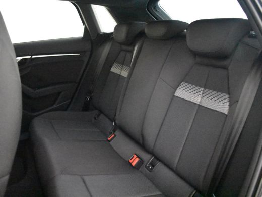 Audi A3 Sportback 35 TFSI Business edition 150 PK DSG/AUTO | App connect | Parkeersensoren | Climate cont... ActivLease financial lease