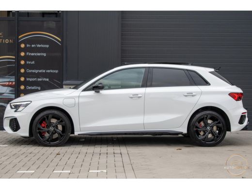 Audi A3 Sportback 45 TFSIe S line Competition PANO MAXTON MATRIX CAMERA KEYLESS ActivLease financial lease