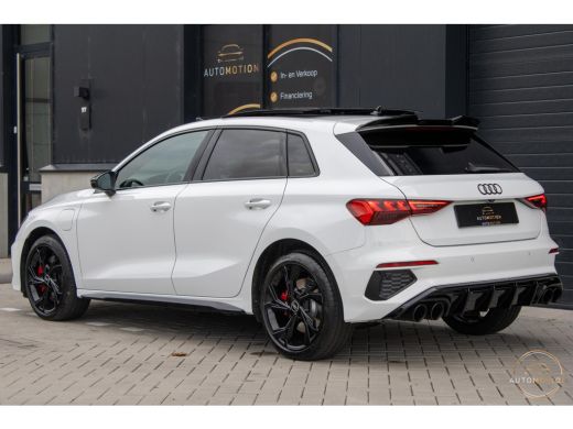 Audi A3 Sportback 45 TFSIe S line Competition PANO MAXTON MATRIX CAMERA KEYLESS ActivLease financial lease