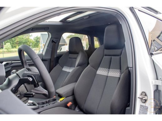 Audi A3 Sportback 45 TFSIe S line Competition PANO MAXTON MATRIX CAMERA KEYLESS ActivLease financial lease