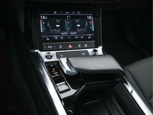 Audi e-tron 55 Quattro Edition 95 kWh [3-Fase-11kW] {SoH-95%} (INCL-BTW) *HEATPUMP | FULL-LED | HEATED-COMFOR... ActivLease financial lease