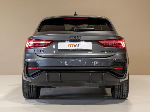 Audi Q3 45 TFSI e 2x S-Line Edition / 245pk / Leder / Stoelverwarming / ActivLease financial lease