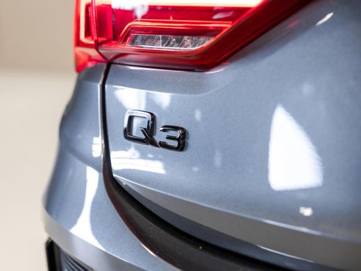Audi Q3 45 TFSI e 2x S-Line Edition / 245pk / Leder / Stoelverwarming / ActivLease financial lease