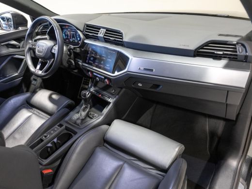 Audi Q3 45 TFSI e 2x S-Line Edition / 245pk / Leder / Stoelverwarming / ActivLease financial lease