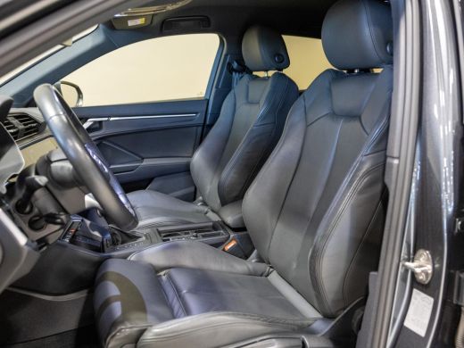 Audi Q3 45 TFSI e 2x S-Line Edition / 245pk / Leder / Stoelverwarming / ActivLease financial lease