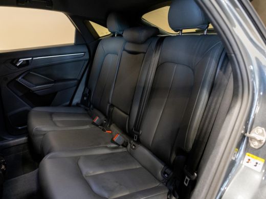 Audi Q3 45 TFSI e 2x S-Line Edition / 245pk / Leder / Stoelverwarming / ActivLease financial lease