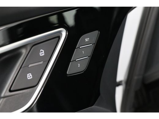 Audi Q4 e-tron 50 quattro Launch edition Advanced Plus 77 kWh | 1e Eigenaar! | Leder | Sonos Audio | Memory Zete... ActivLease financial lease