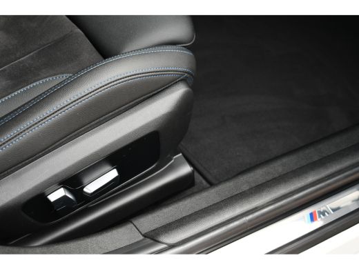 BMW 3 Serie Touring 320e xDrive M-Sport Pro Pano ACC Trekh El-zetels H/K 19inch ActivLease financial lease