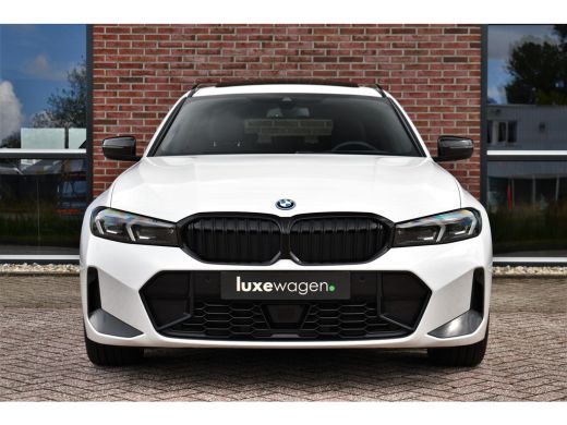 BMW 3 Serie Touring 320e xDrive M-Sport Pro Pano ACC Trekh El-zetels H/K 19inch ActivLease financial lease