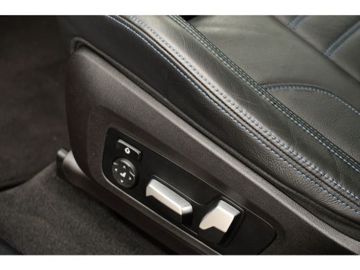 BMW X3 xDrive30e M-Sport M-zetels Pano HUD 360-cam Adp-demping 20inch ActivLease financial lease