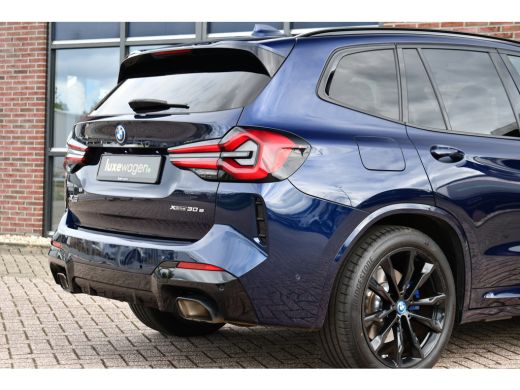 BMW X3 xDrive30e M-Sport M-zetels Pano HUD 360-cam Adp-demping 20inch ActivLease financial lease