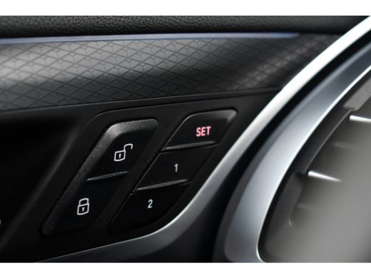 BMW X3 xDrive30e M-Sport M-zetels Pano HUD 360-cam Adp-demping 20inch ActivLease financial lease