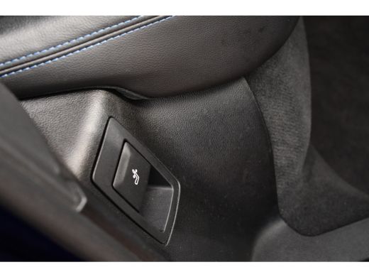 BMW X3 xDrive30e M-Sport M-zetels Pano HUD 360-cam Adp-demping 20inch ActivLease financial lease