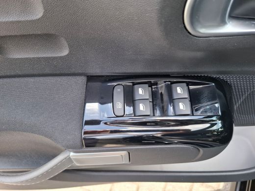 Citroën C3 1.2 PureTech Shine Business ActivLease financial lease