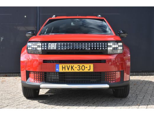 Fiat Grande Panda 1.2 Hybrid Icon Style Automaat 8 Jaar garantie! | Navigatie by App | Parkeersensoren v/a | Cruise... ActivLease financial lease