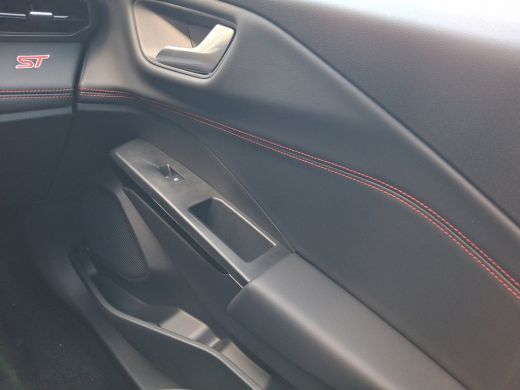 Ford Puma 1.0 EcoBoost Hybrid ST | Armsteun voor | Cruise control adaptief | Draadloze telefoonlader ActivLease financial lease