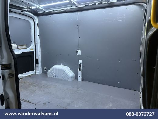 Ford Transit 2.0 TDCI L2H2 Euro6 Airco | Imperiaal | 2800kg Trekhaak | Cruisecontrol | Stoelverwarming Elektri... ActivLease financial lease