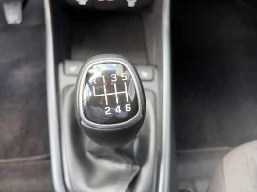 Hyundai i20 1.0 T-GDI 100pk Premium | Carplay | Climate control | Cruise control | Stoel/stuurverwarming | Ca... ActivLease financial lease