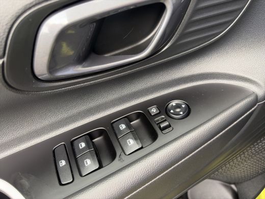 Hyundai i20 1.0 T-GDI 100pk Premium | Carplay | Climate control | Cruise control | Stoel/stuurverwarming | Ca... ActivLease financial lease