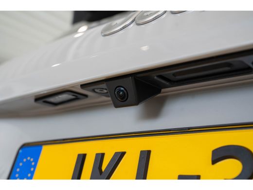 Jeep Avenger 54 KWH Summit | 8 Jaar Garantie | Warmtepomp | Winterpack | Infotainment pakket | Camera | LED | ... ActivLease financial lease