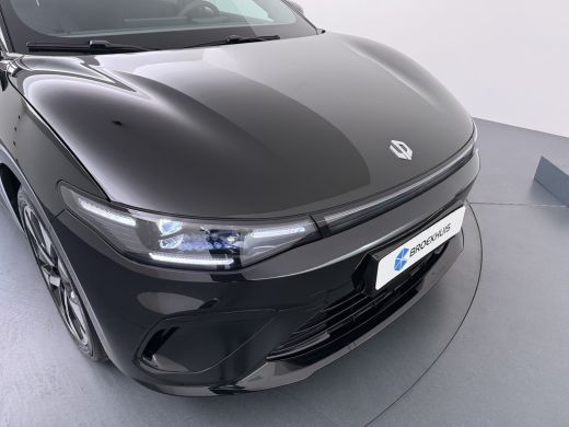Leapmotor B05 ProMax Design 67.1 kWh | &euro;1500,- korting !! | Vanaf &euro;429,- Private lease per maand ! | Achteruitr... ActivLease financial lease
