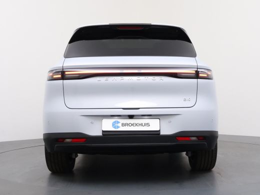 Leapmotor B10 Design ProMax 67.1 kWh | &euro;1500,- korting !! | Vanaf &euro;499,- Private Lease per maand ! | Panoramada... ActivLease financial lease