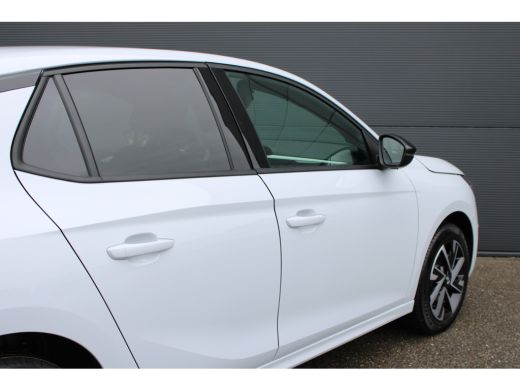 Opel Corsa GS | Achteruitrijcamera 130&deg; | Dode hoek waarschuwing | IntelliLux LED Matrix-verlichting, inclus... ActivLease financial lease