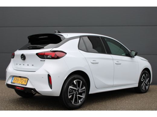 Opel Corsa GS | Achteruitrijcamera 130&deg; | Dode hoek waarschuwing | IntelliLux LED Matrix-verlichting, inclus... ActivLease financial lease