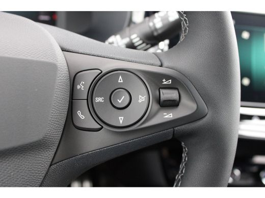 Opel Corsa GS | Achteruitrijcamera 130&deg; | Dode hoek waarschuwing | IntelliLux LED Matrix-verlichting, inclus... ActivLease financial lease