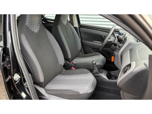 Peugeot 108 1.0 E-VTI 72PK 5-DRS ACTIVE / AIRCO / LED / BLUETOOTH / PACK PREMIUM / 1E EIGENAAR !! ActivLease financial lease