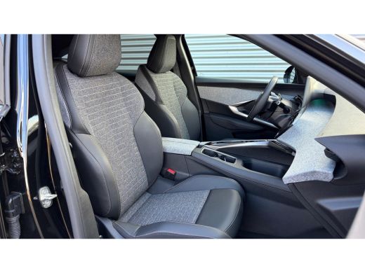 Peugeot 3008 1.2 HYBRID 145PK ALLURE AUTOMAAT / NAVI / LEDER / CLIMA / FULL-LED / 19" LMV / KEYLESS / CAMERA /... ActivLease financial lease