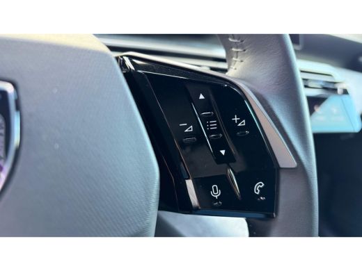 Peugeot 3008 1.2 HYBRID 145PK ALLURE AUTOMAAT / NAVI / LEDER / CLIMA / FULL-LED / 19" LMV / KEYLESS / CAMERA /... ActivLease financial lease