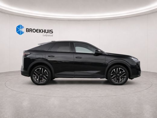 Peugeot 3008 1.2 HYBRID 145PK ALLURE AUTOMAAT / NAVI / LEDER / CLIMA / FULL-LED / 19" LMV / KEYLESS / CAMERA /... ActivLease financial lease