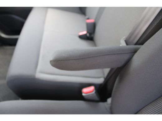 Peugeot e-Expert L3 75 kWh | 8 JAAR GARANTIE | CAMERA | NAVI | DRAADLOOS CARPLAY | COMFORT WAND | ActivLease financial lease