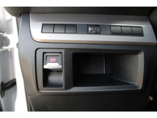 Peugeot e-Expert L3 75 kWh | 8 JAAR GARANTIE | CAMERA | NAVI | DRAADLOOS CARPLAY | COMFORT WAND | ActivLease financial lease