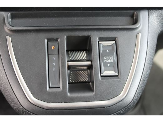 Peugeot e-Expert L3 75 kWh | 8 JAAR GARANTIE | CAMERA | NAVI | DRAADLOOS CARPLAY | COMFORT WAND | ActivLease financial lease
