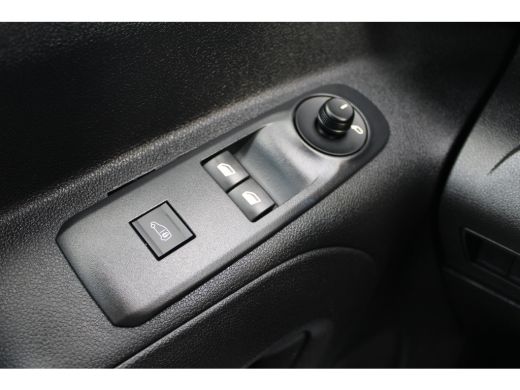 Peugeot Partner 1.5 100 PK | 3-ZITS | 2X SCHUIFDEUR | TREKHAAK | APPLE CARPLAY/ANDROID AUTO | ActivLease financial lease