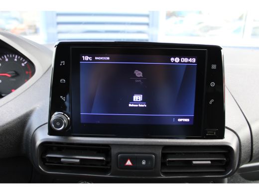 Peugeot Partner 1.5 100 PK | 3-ZITS | 2X SCHUIFDEUR | TREKHAAK | APPLE CARPLAY/ANDROID AUTO | ActivLease financial lease