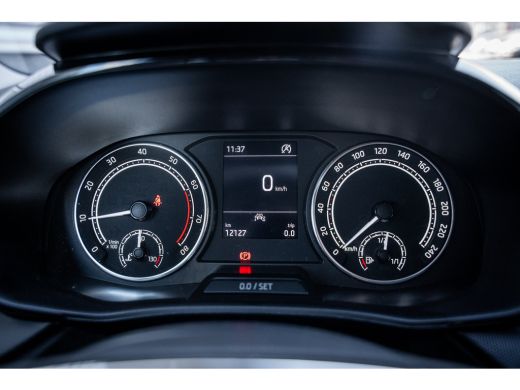 Skoda Fabia 1.0 MPI Ambition | Airco | Cruise control | Lichtmetalen velgen 15" ActivLease financial lease