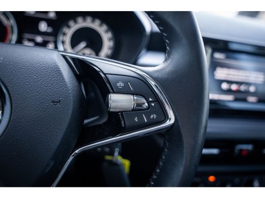 Skoda Fabia 1.0 MPI Ambition | Airco | Cruise control | Lichtmetalen velgen 15" ActivLease financial lease