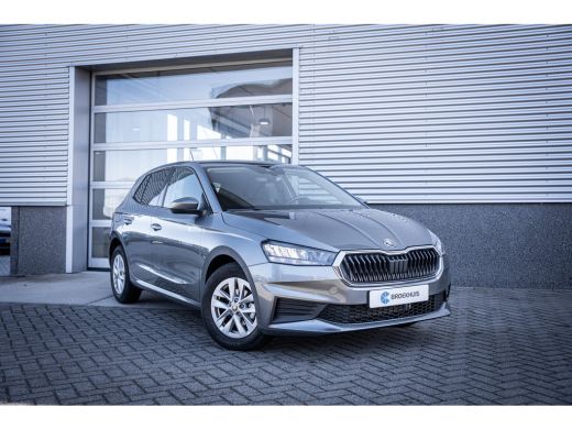 Skoda Fabia 1.0 MPI Ambition | Airco | Cruise control | Lichtmetalen velgen 15" ActivLease financial lease