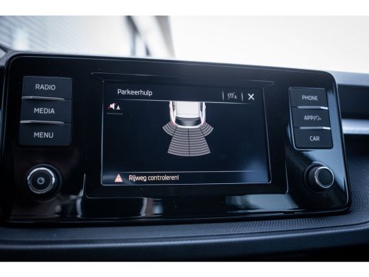 Skoda Fabia 1.0 MPI Ambition | Airco | Cruise control | Lichtmetalen velgen 15" ActivLease financial lease